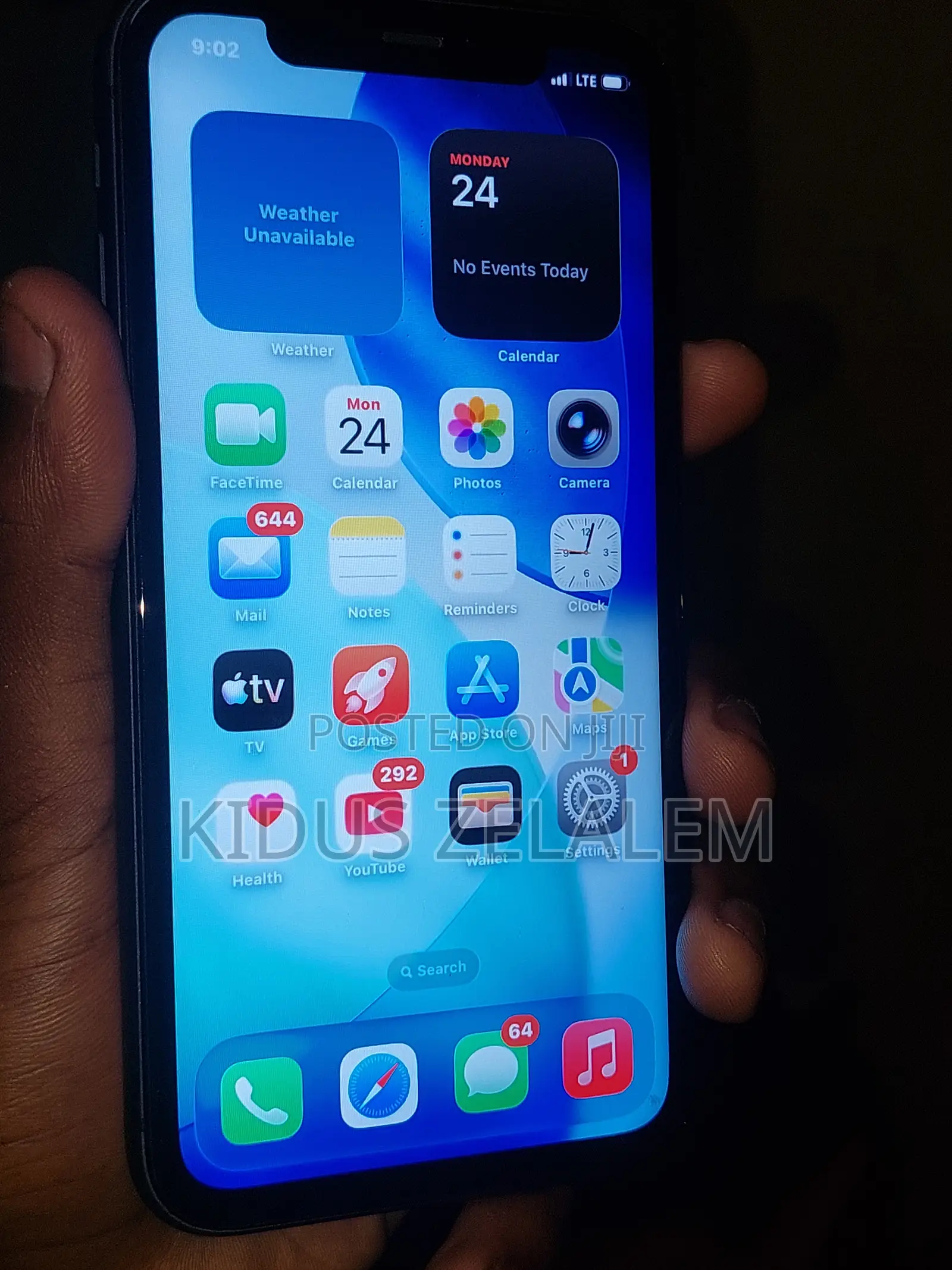 New Apple iPhone 11 64 GB Black