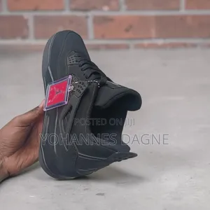 Nick Jordan Air 4