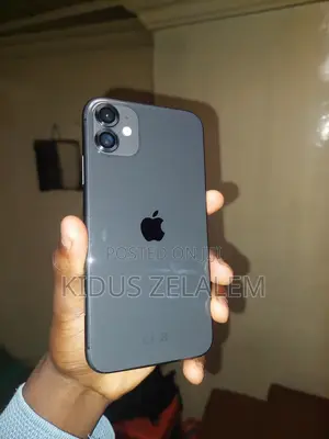 New Apple iPhone 11 64 GB Black