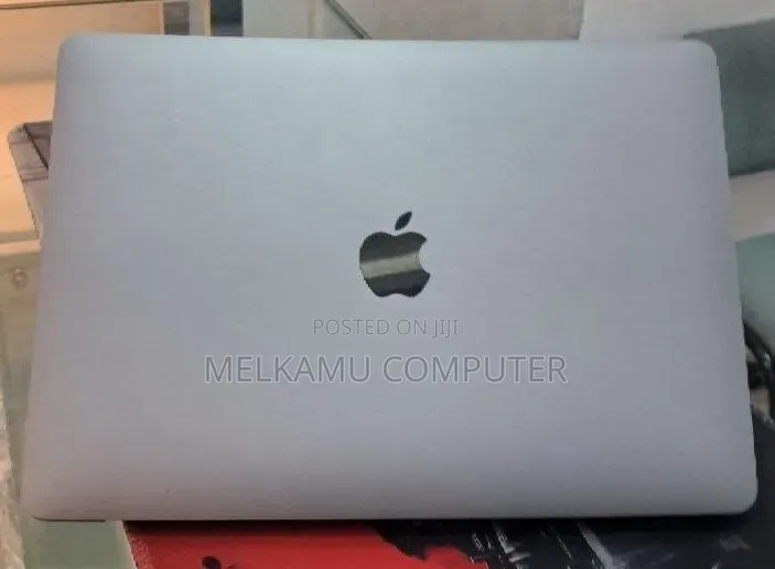 New Laptop Apple MacBook Air 2020 M1 16GB Apple M1 SSD 256GB