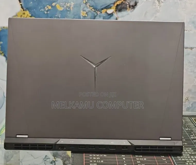 New Laptop Lenovo Legion 5 16GB AMD Ryzen 7 SSD 512GB