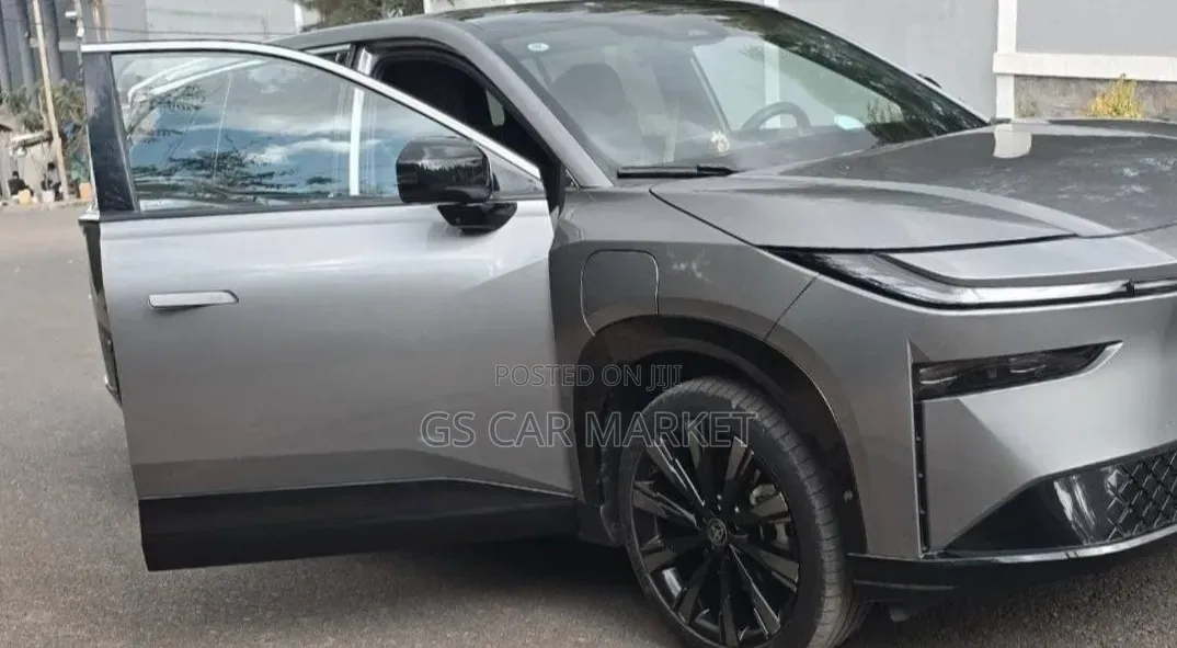 Toyota bZ3 2025 Gray