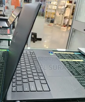 New Laptop Dell Precision 5560 16GB Intel Core i7 SSD 512GB