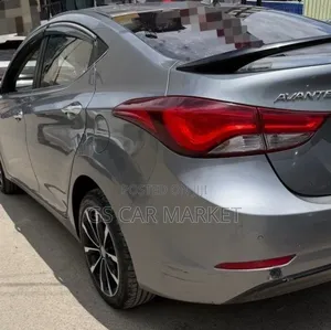 Hyundai Avante 2015 Teal