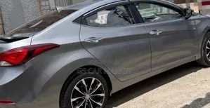Hyundai Avante 2015 Teal