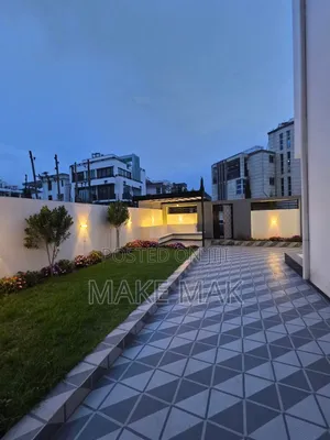 10bdrm House in Bole for sale