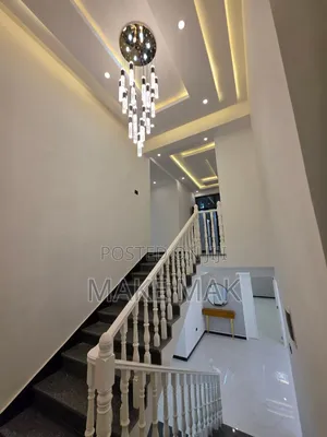 10bdrm House in Bole for sale