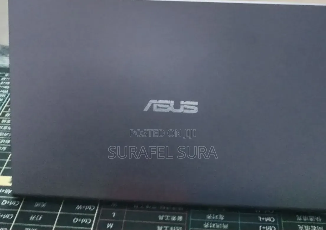 New Laptop Asus Vivobook 15 8GB Intel Core i3 SSD 256GB