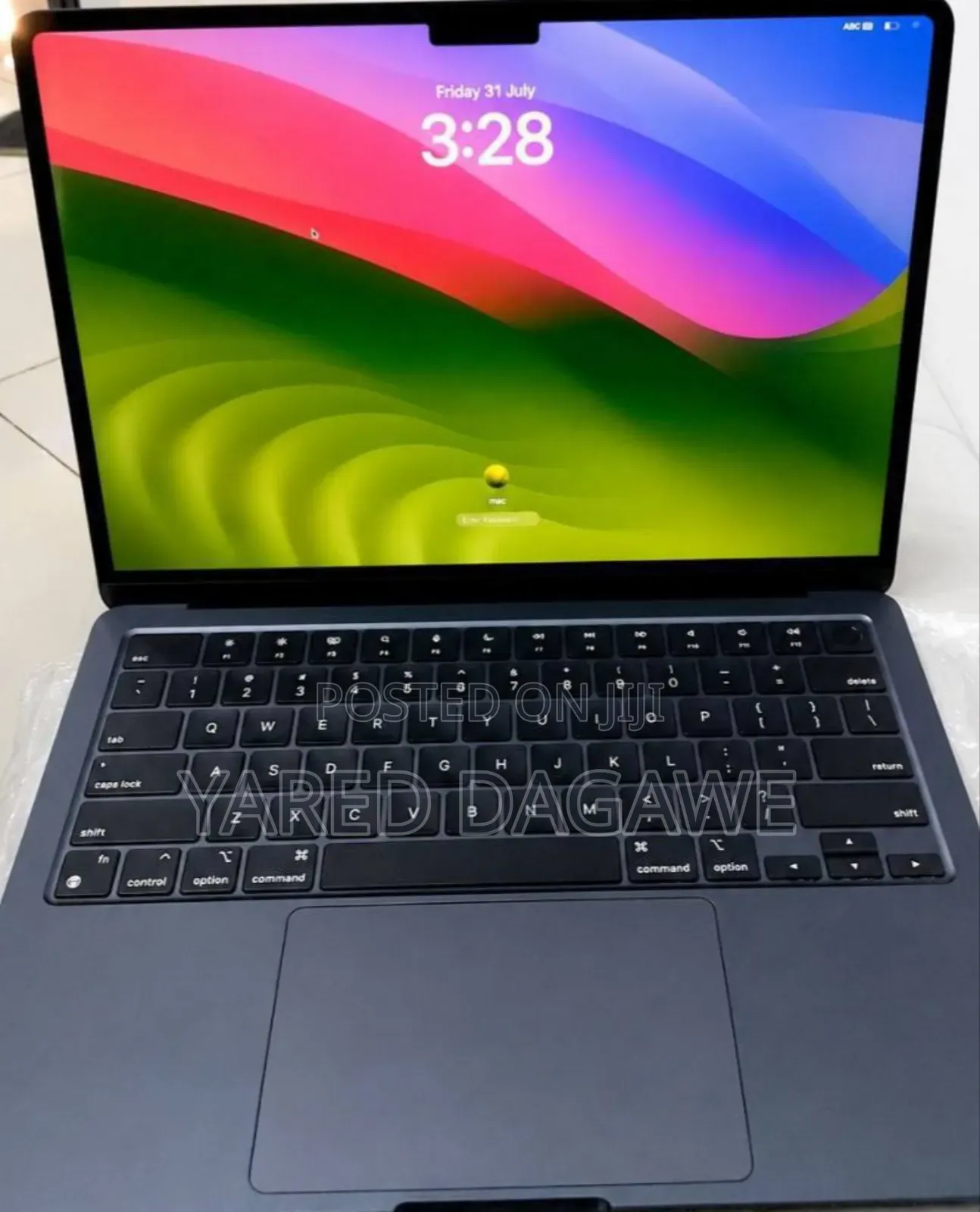 New Laptop Apple MacBook Air 2022 M2 8GB Apple M2 SSD 256GB