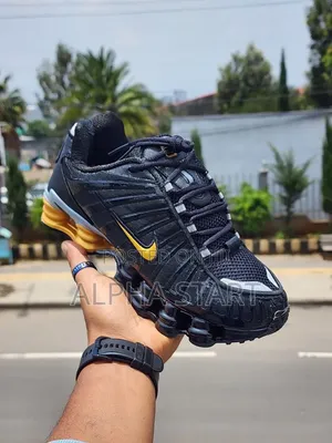 Nike Soxe Uoiu Golden High Master Quality Smooth Shoes Made in Vietnam
