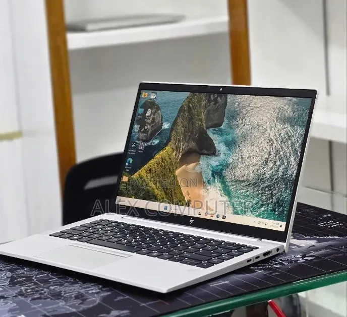 New Laptop HP EliteBook 845 G7 16GB AMD Ryzen 7 SSD 512GB