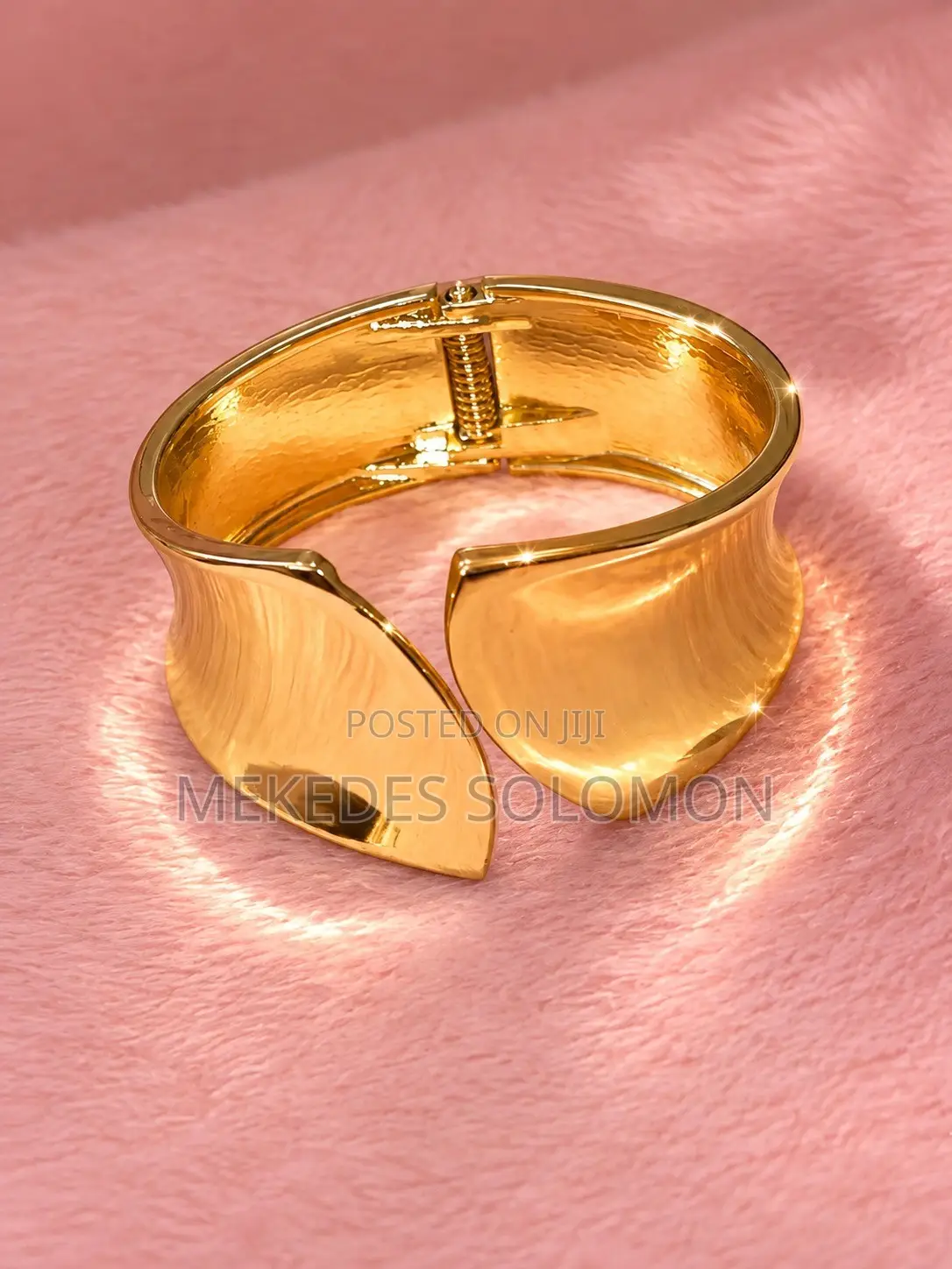 Elegant Gold Statement Cuff Bracele
