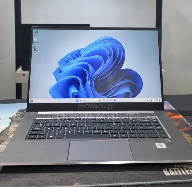 New Laptop HP Zbook Studio G7 32GB Intel Core i7 SSD 512GB