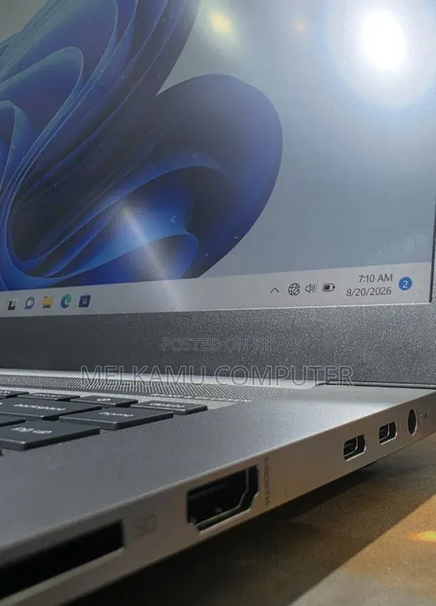 New Laptop HP Zbook Studio G7 32GB Intel Core i7 SSD 512GB