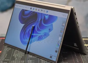 New Laptop Lenovo Yoga 330 16GB Intel Core i7 SSD 512GB