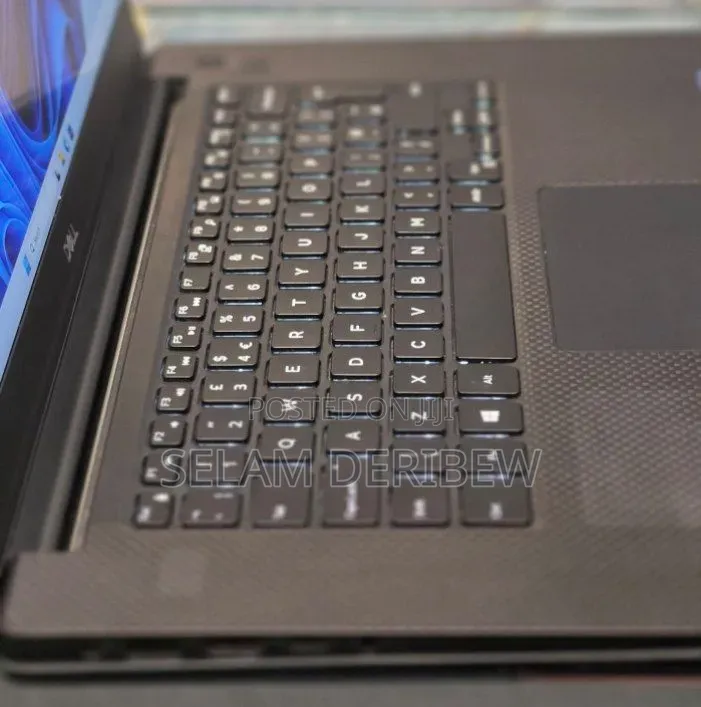 New Laptop Dell XPS 15 16GB Intel Core i5 SSD 512GB