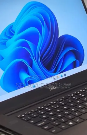 New Laptop Dell XPS 15 16GB Intel Core i5 SSD 512GB