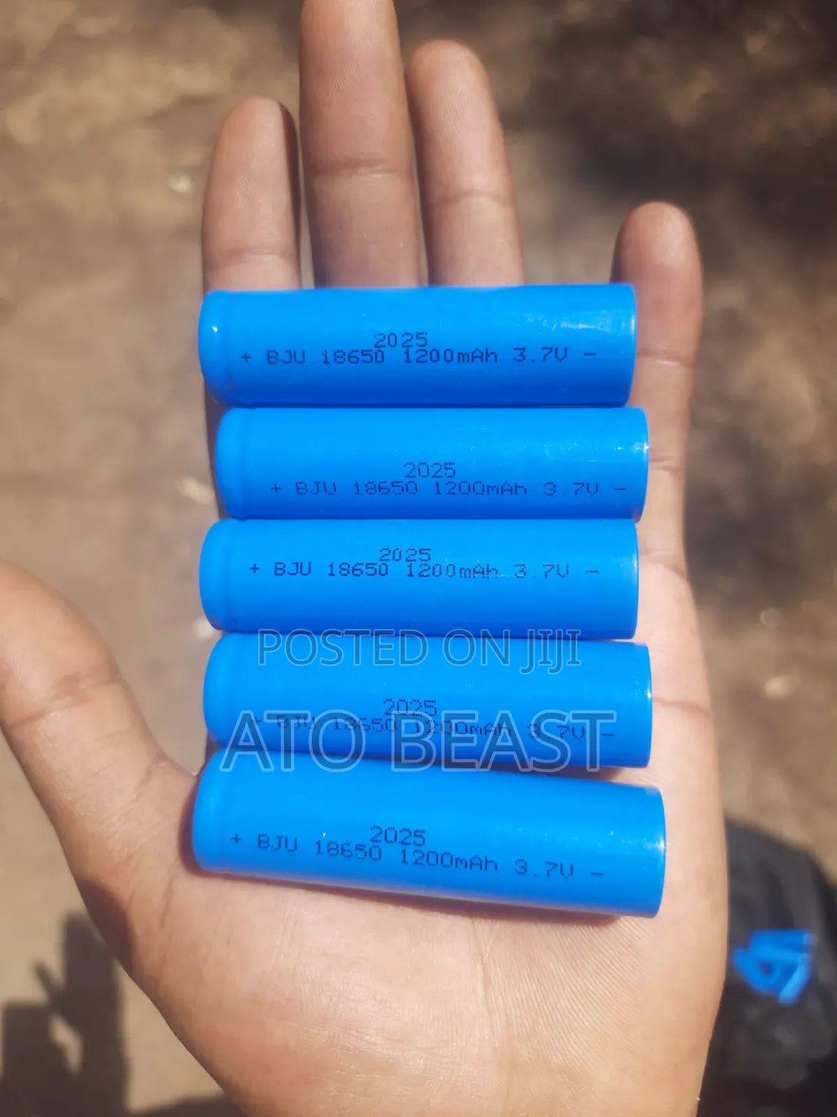 1200 mAh by 3.7v Lithium-Ion Rechargeable Battery Pin on +Ve Side