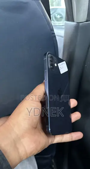 Apple iPhone 12 64 GB Black