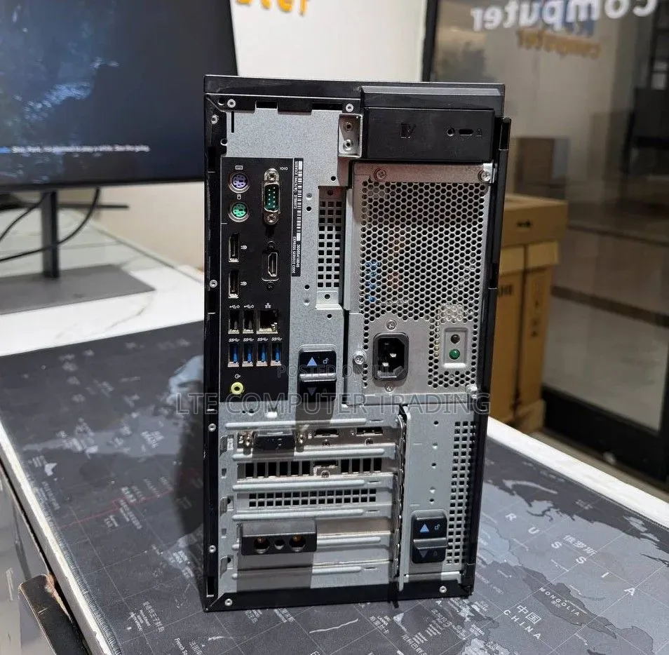 New Desktop Computer Dell Precision 3000 16GB Intel Core i7 SSD 512GB