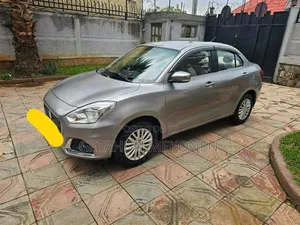 Suzuki Dzire 2022 Silver