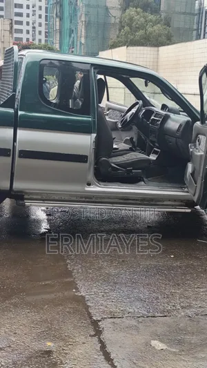 Mitsubishi L200 1999