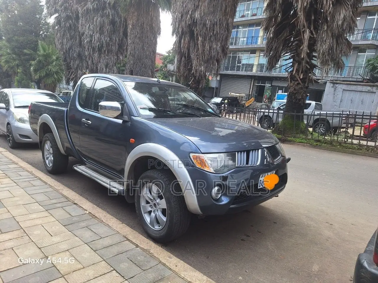 Mitsubishi Attrage 2007 Black