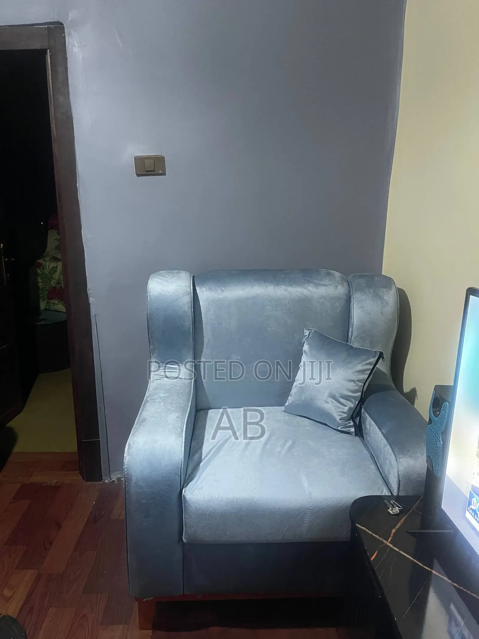 Comfortable Sofa 7