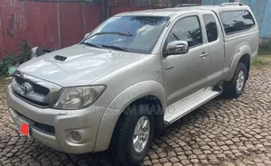 Toyota Hilux 2010