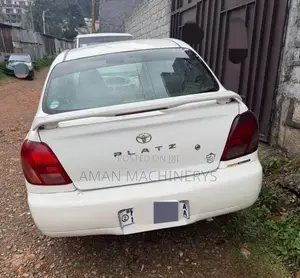 Toyota Platz 2001 White