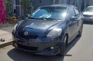 Toyota Yaris 2010 Black