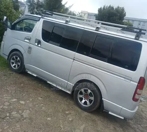 Toyota HiAce 2007 Silver