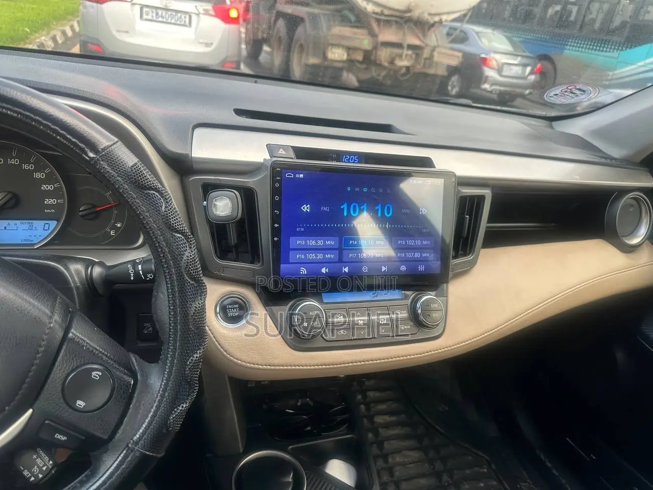 Toyota RAV4 LE 4dr SUV AWD (2.5L 4cyl 6A) 2015 Gray