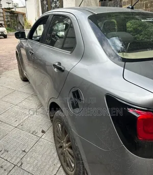 Suzuki Dzire 2022 Silver