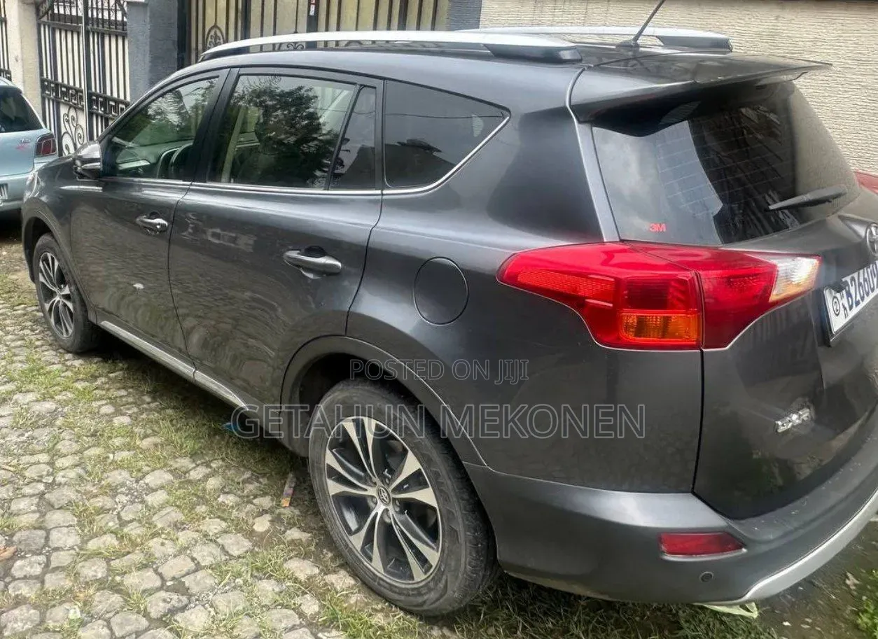 Toyota RAV4 2015 Gray