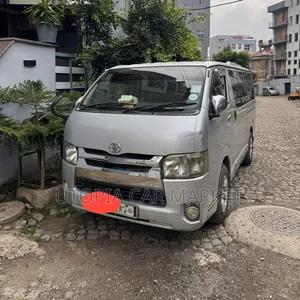 Toyota HiAce 2007 Silver