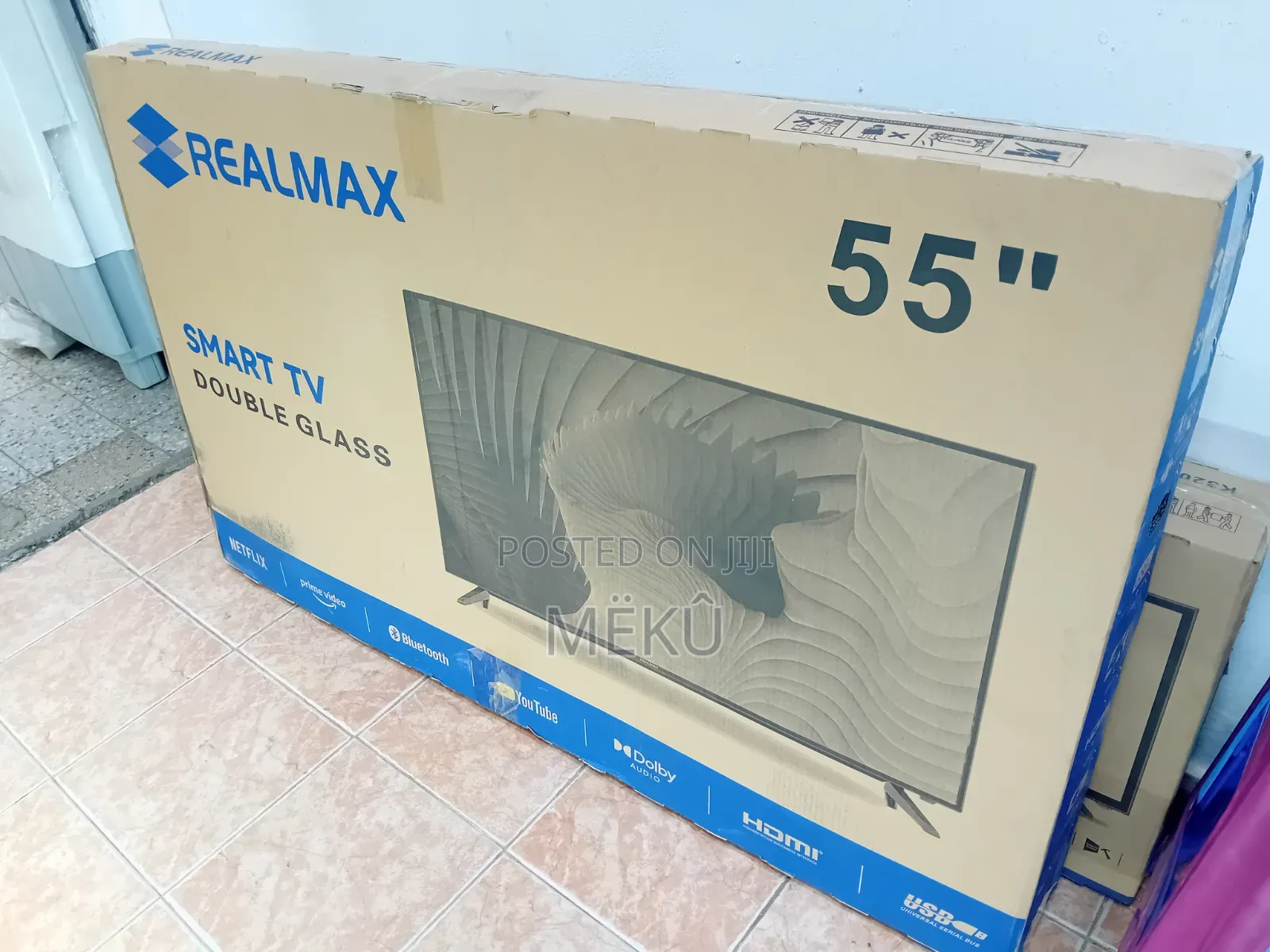 Realmaxx 55 Inche Television