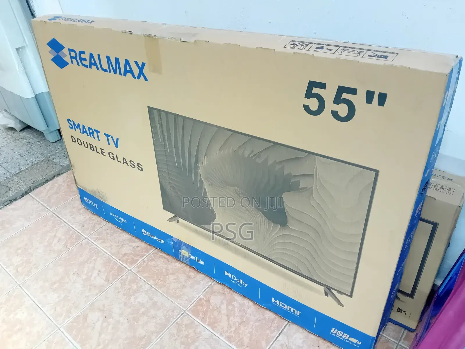 Realmaxx 55 Inche Television