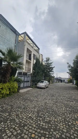 Furnished 2bdrm House in ሀያት ክቡርደመና አካባቢ, Yeka for sale