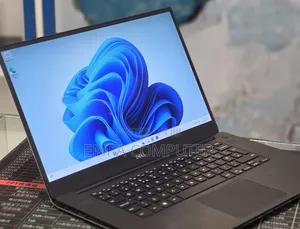 New Laptop Dell 16GB Intel Core i5 SSD 512GB