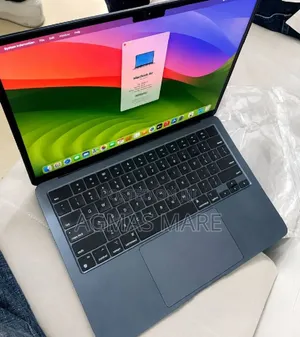 New Laptop Apple MacBook Air 2022 M2 8GB Apple M2 SSD 256GB