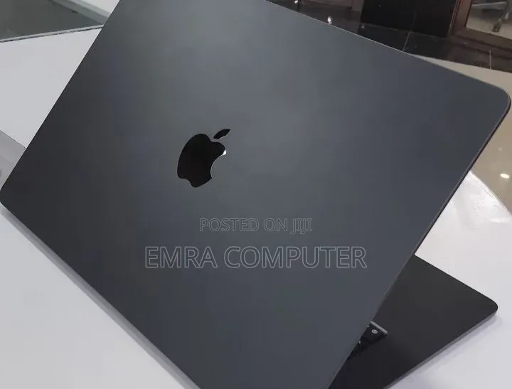 New Laptop Apple MacBook Air 2026 M5 16GB Apple M5 SSD 512GB