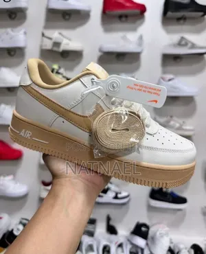 ምርጥ ኦርጂናል የ Nike ጫማዎች
