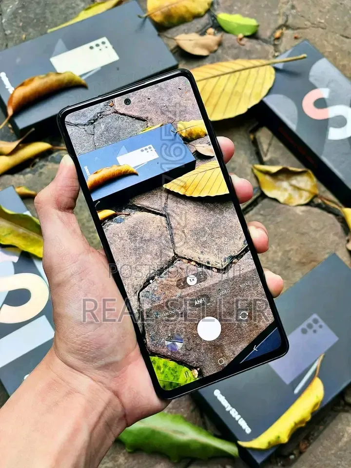 New Samsung Galaxy S20 FE 5G 128 GB