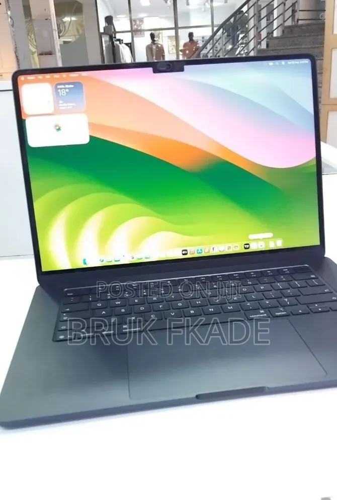 New Laptop Apple MacBook Air 2026 M5 16GB Apple M5 SSD 512GB