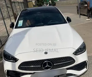 Mercedes-Benz C180 2022 Off white