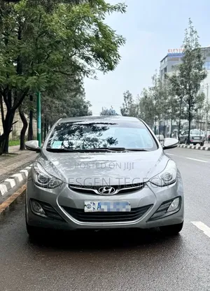 Hyundai Avante 2014 Silver