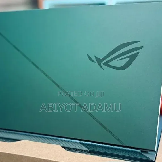 New Laptop Asus ROG Strix G15 16GB Intel Core i7 SSD 1T