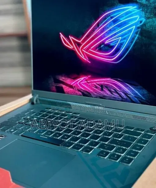 New Laptop Asus ROG Strix G15 16GB Intel Core i7 SSD 1T