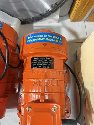 የኮንክሪት ቫይብሬተር (Attached Concrete Vibrator